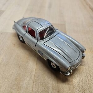 CORGI MERCEDES BENZ 300SL CLASSIC C/811 Corgi Classics - USED